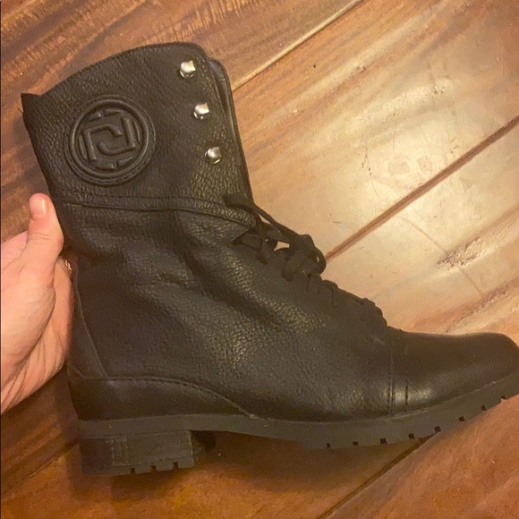 NEW ROCKPORT WATERPROOF BOOTS - Picture 3 of 5